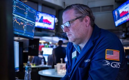 - Dow Drops 800 Points Amid AI Disruption Fears and Tariff Concerns