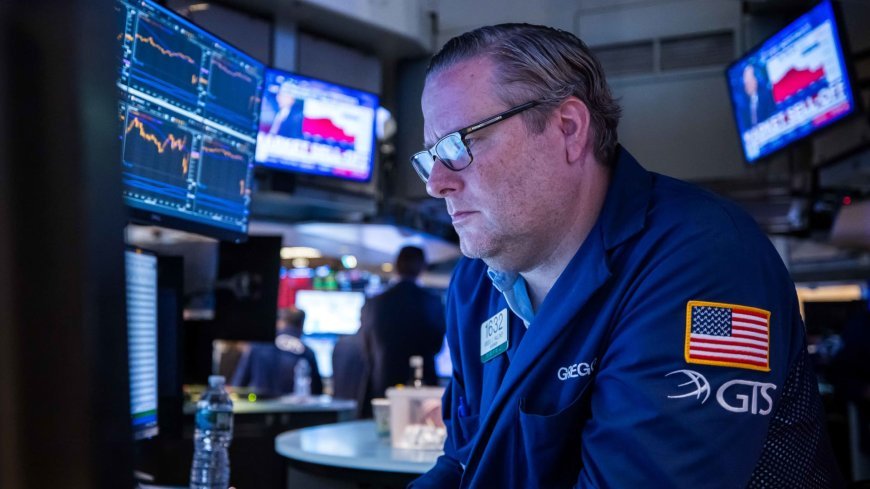 - Dow Drops 800 Points Amid AI Disruption Fears and Tariff Concerns